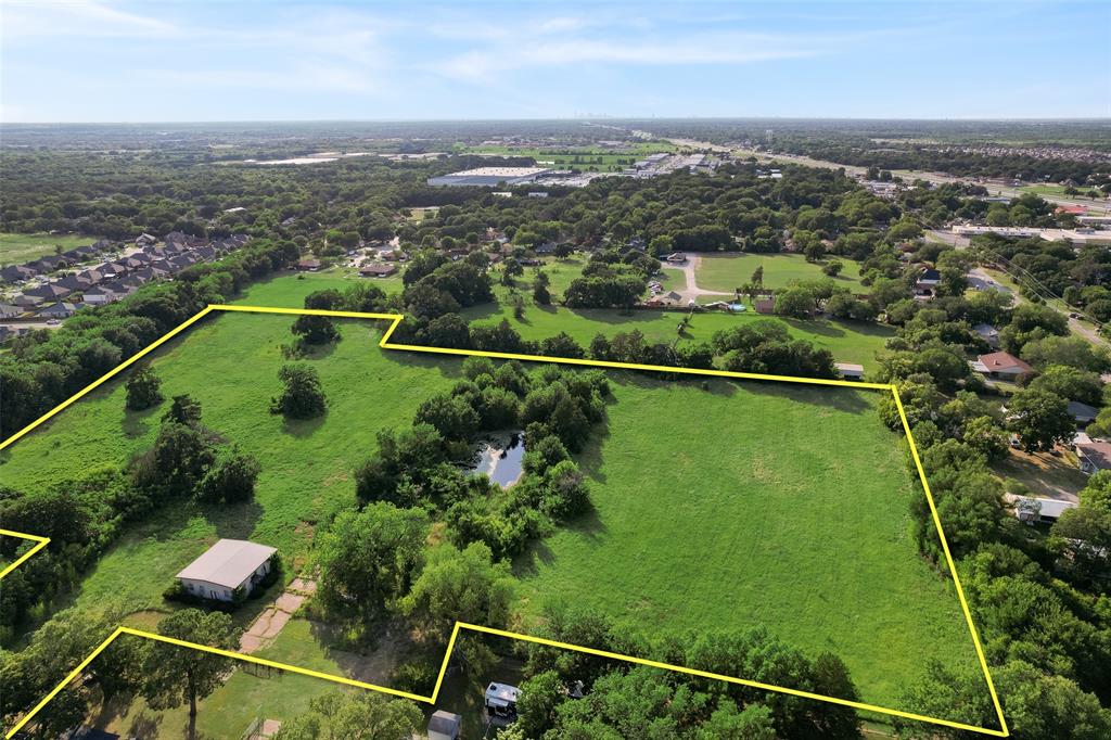 112 W Farmers Road 1B