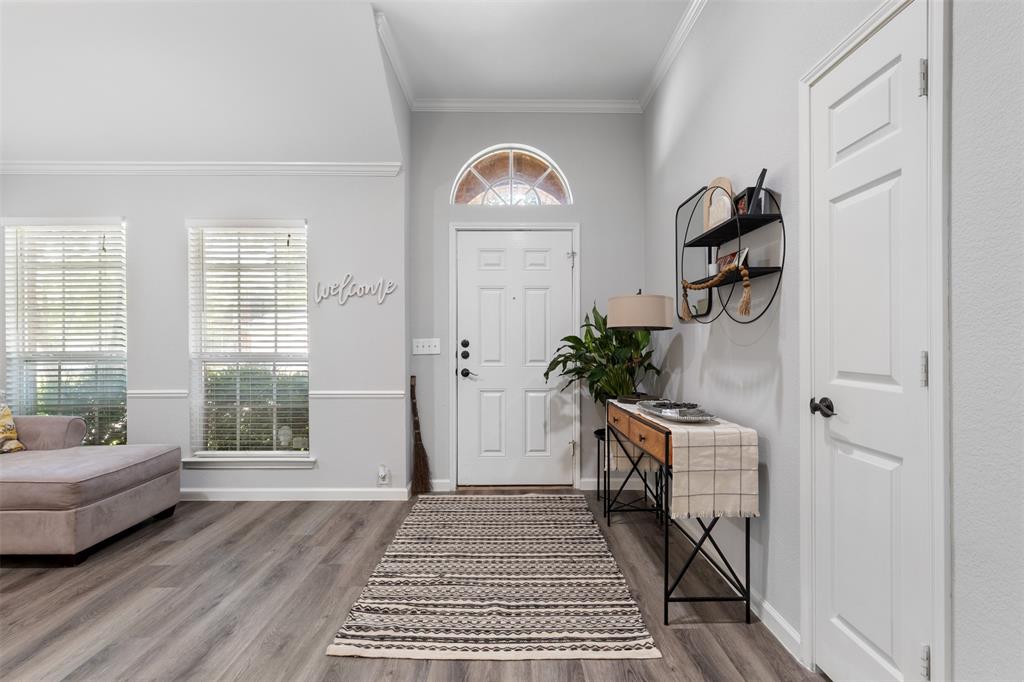 11210 Balcones Drive