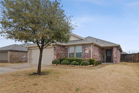 1900 Princeton Avenue Farmersville TX 75442