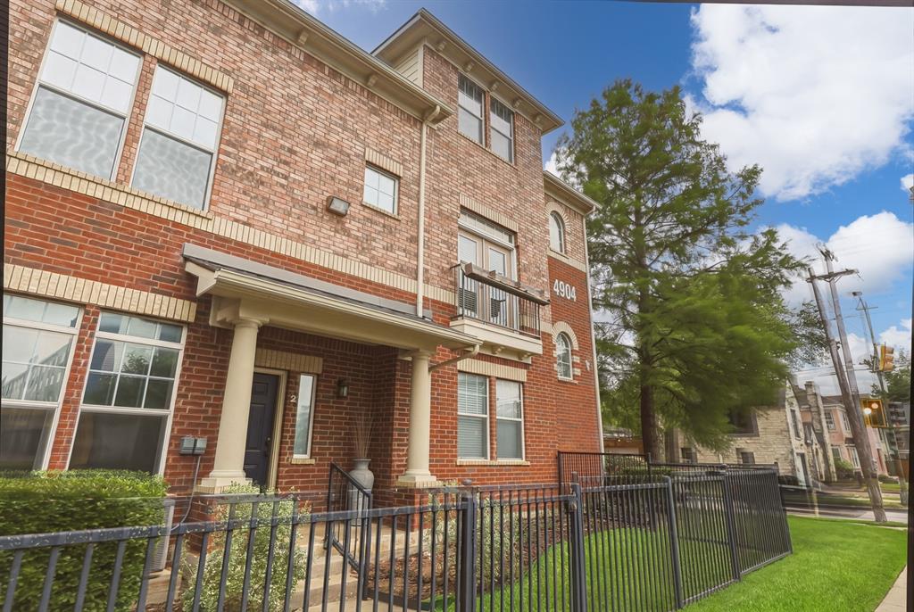 4904 Live Oak Street 2