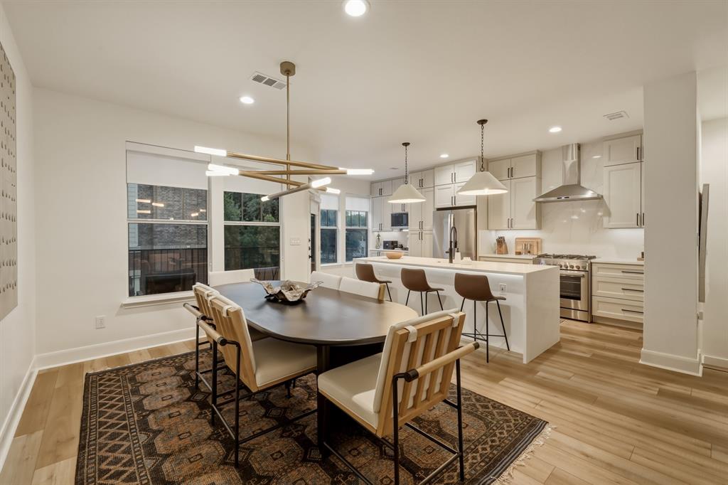 Metropolitan on Live Oak - Residential