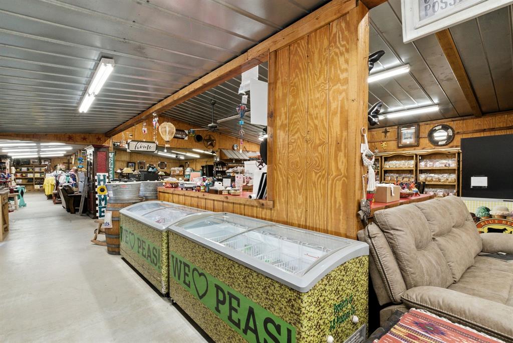 Central - Cp - Commercial Sale