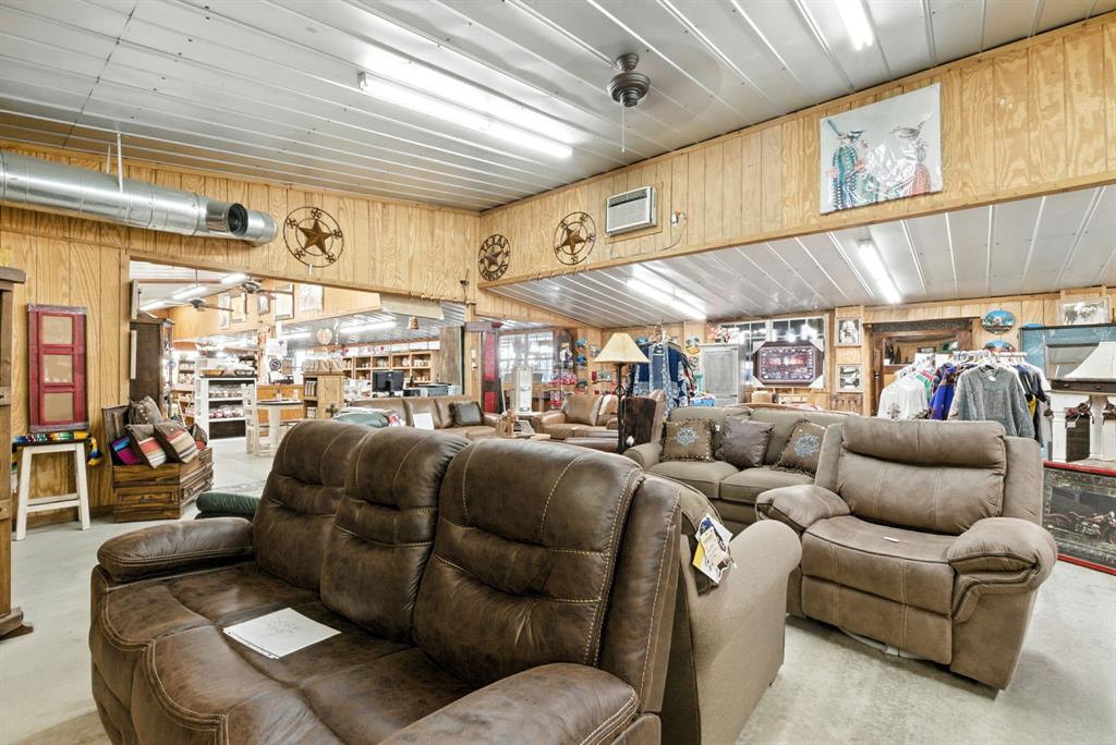 Central - Cp - Commercial Sale