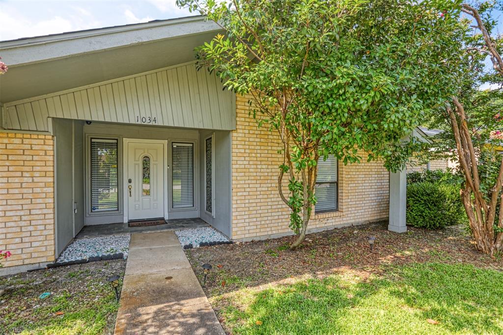 1034 Holland Drive