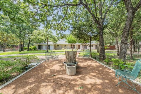 A home in Dalworthington Gardens