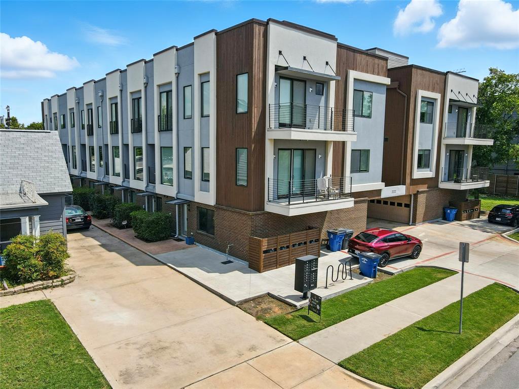 2222 Moser Avenue 115