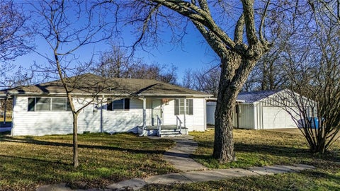 Photo of 104 Cole Street, Ladonia, TX 75449 (MLS # 21419920)