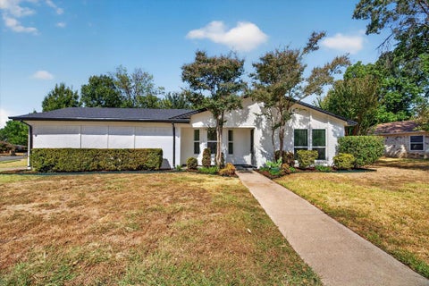 Photo of 3101 Whisperwood Lane, Bedford, TX 76021 (MLS # 21383050)