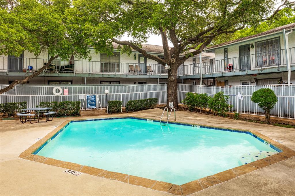 VALLEY VIEW CONDOMINIUM PH 1&2 - Residential