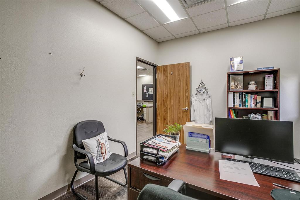 Crestmoor Park - Commercial Lease