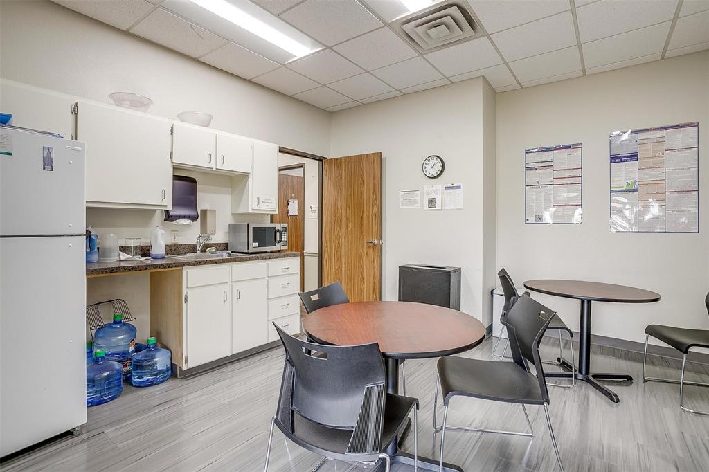 Crestmoor Park - Commercial Lease