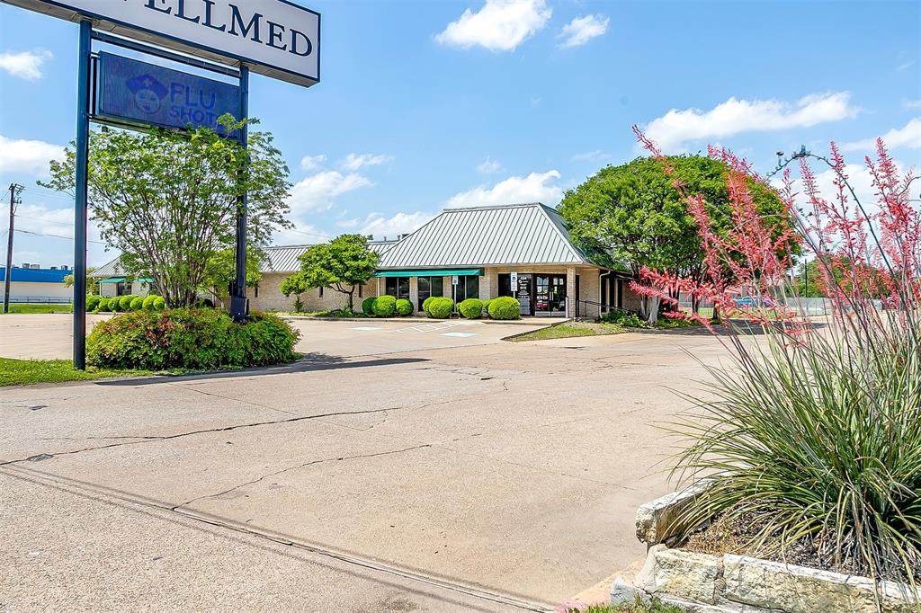 Crestmoor Park - Commercial Lease