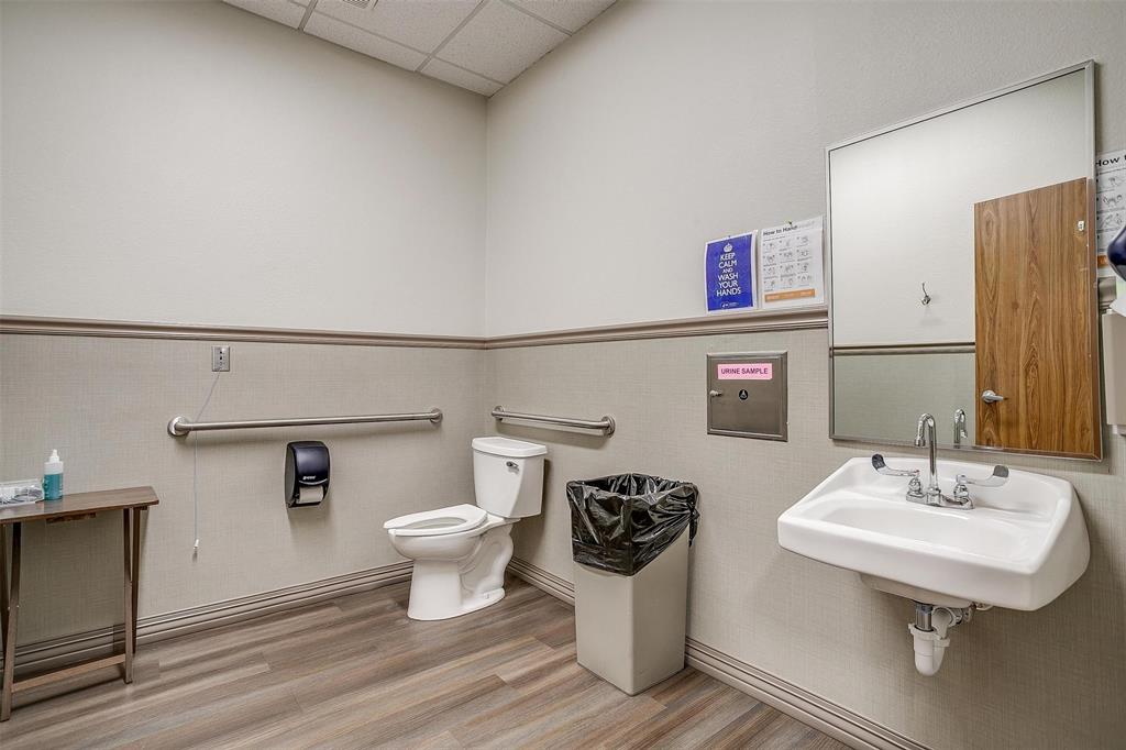 Crestmoor Park - Commercial Lease