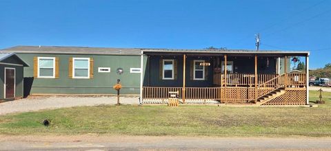 Photo of 269 Apache, Quitman, TX 75783 (MLS # 21093569)