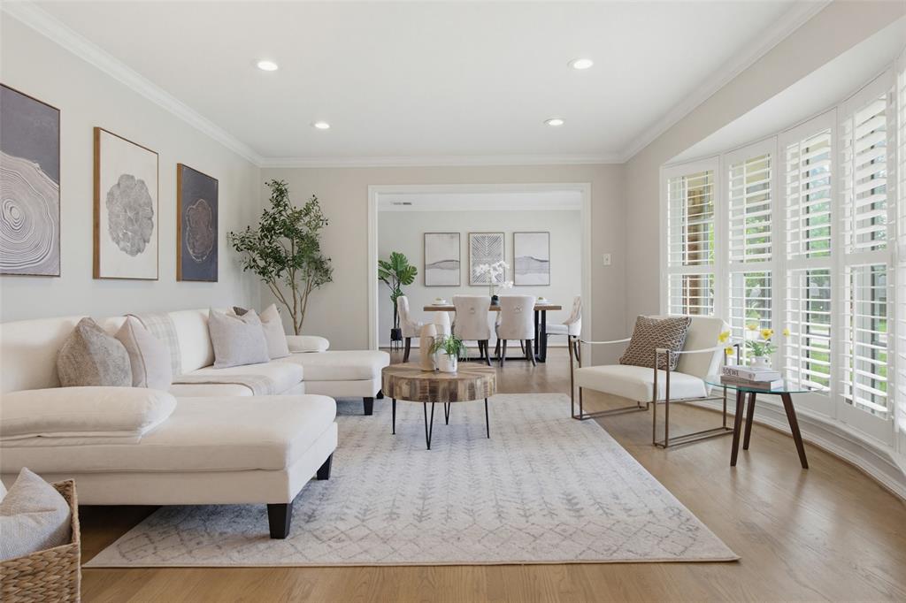 6908 Town Bluff Drive