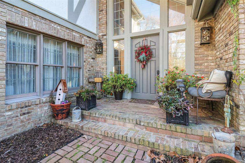 9607 Farm Road 1448