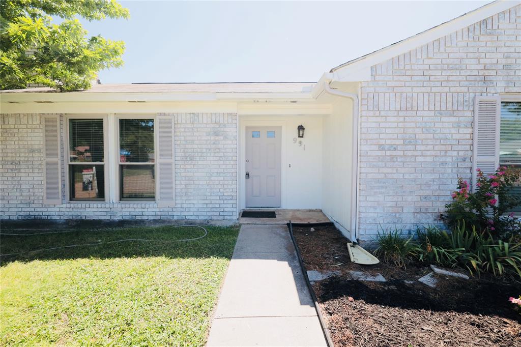 991 Redcedar Way Drive