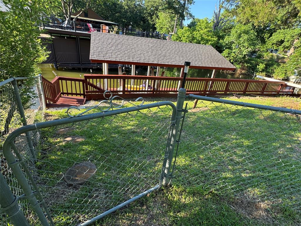 102 Misty Glen Circle