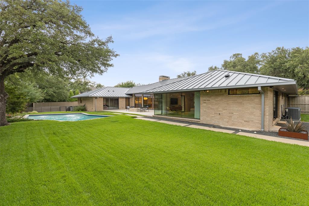 RUSSWOOD ACRES 5TH INST - Residential