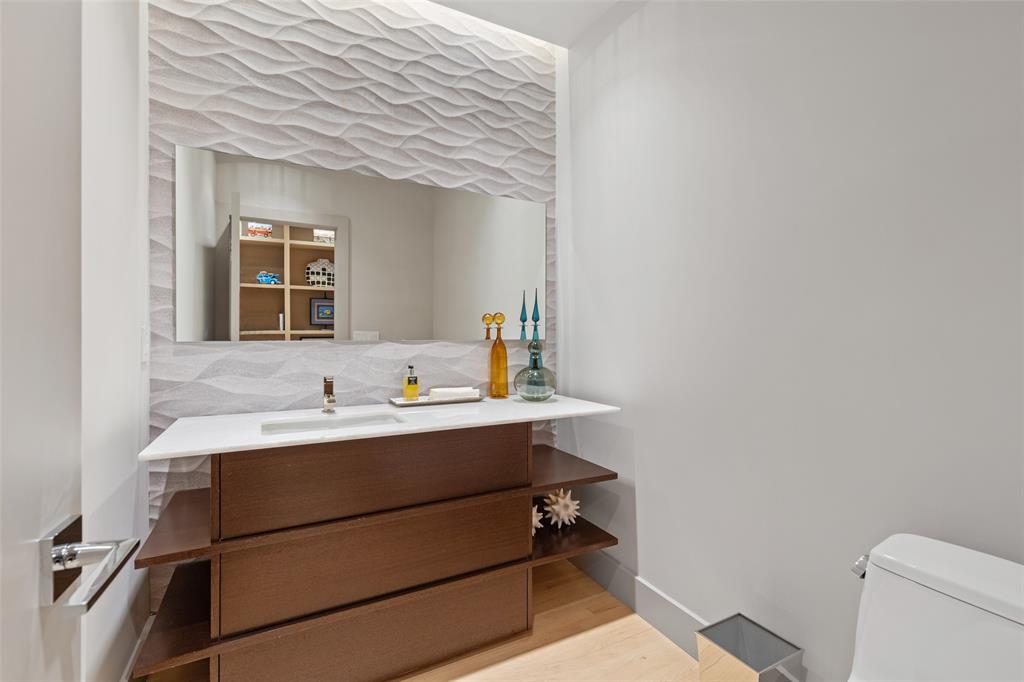 RUSSWOOD ACRES 5TH INST - Residential