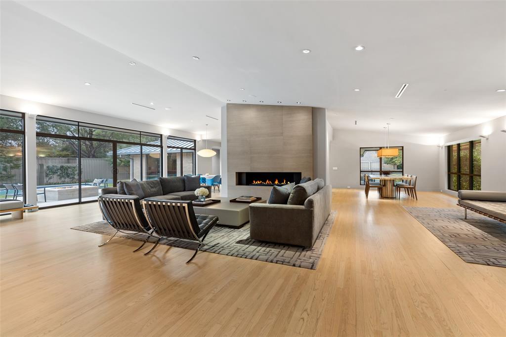 RUSSWOOD ACRES 5TH INST - Residential