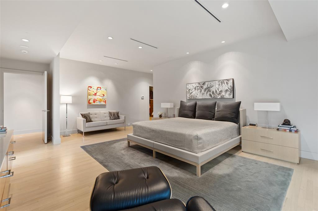 RUSSWOOD ACRES 5TH INST - Residential