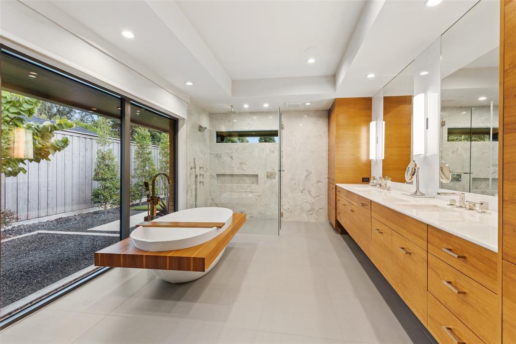 RUSSWOOD ACRES 5TH INST - Residential