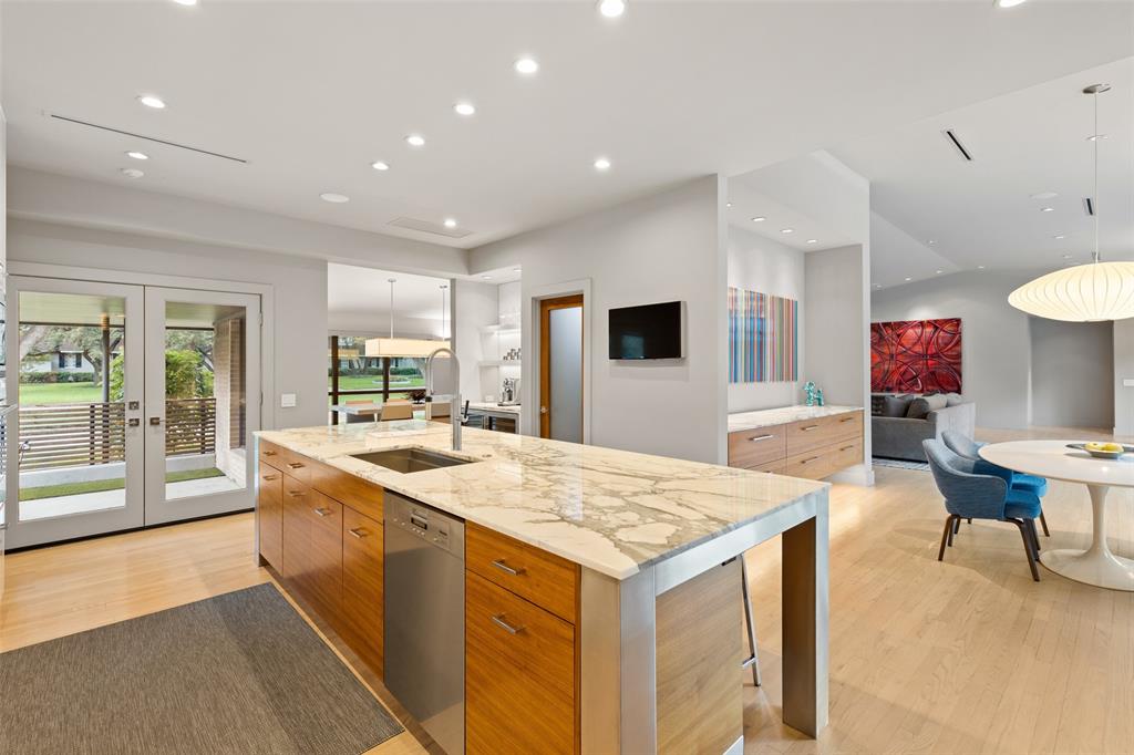 RUSSWOOD ACRES 5TH INST - Residential