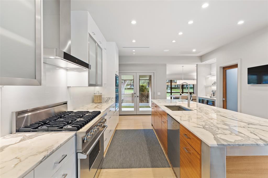 RUSSWOOD ACRES 5TH INST - Residential