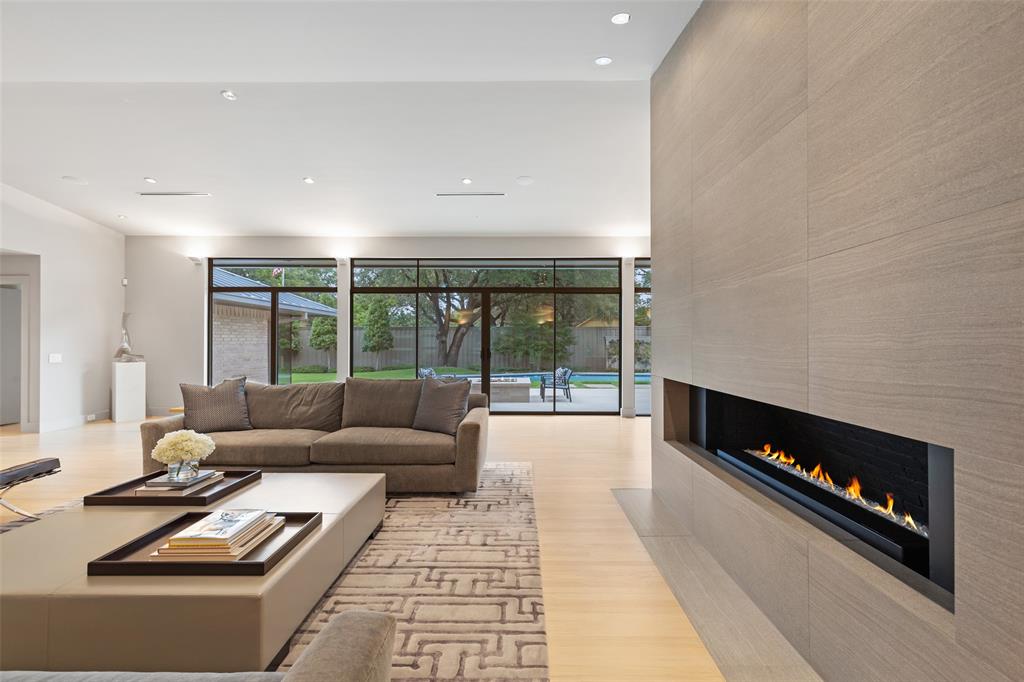 RUSSWOOD ACRES 5TH INST - Residential