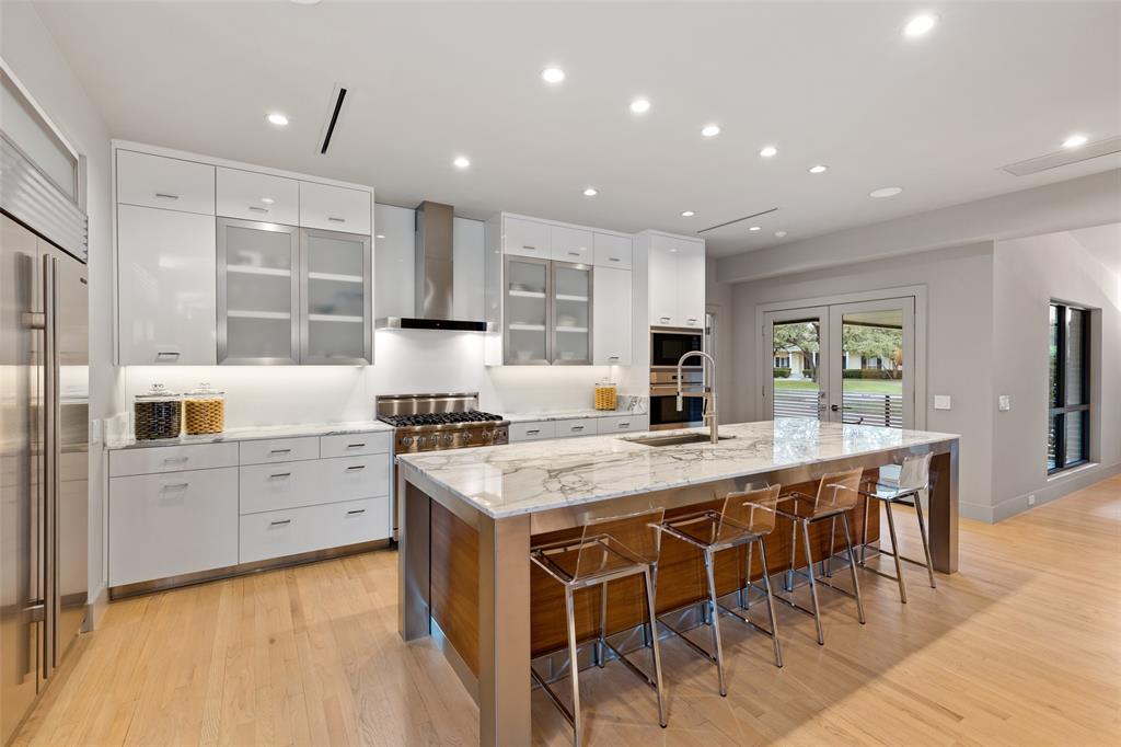 RUSSWOOD ACRES 5TH INST - Residential