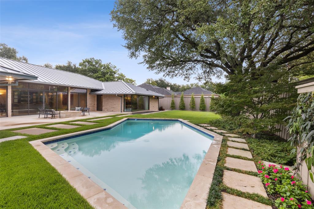 RUSSWOOD ACRES 5TH INST - Residential