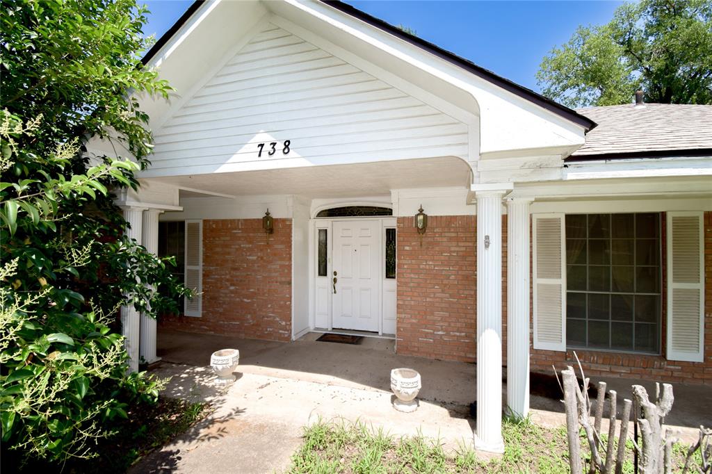 738 Westwood Drive