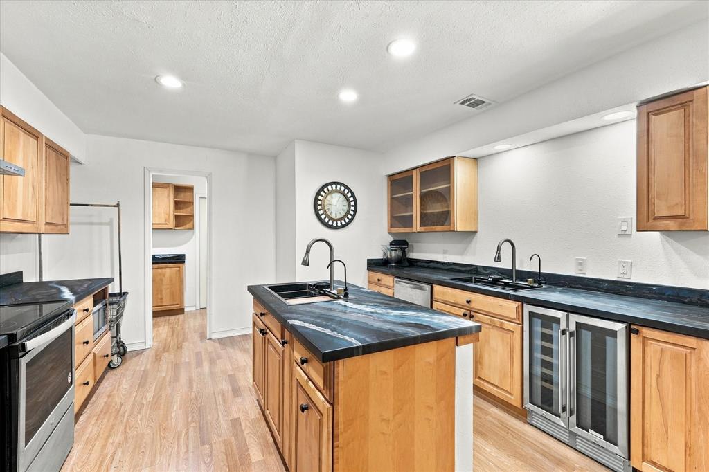 7638 Royal Lane