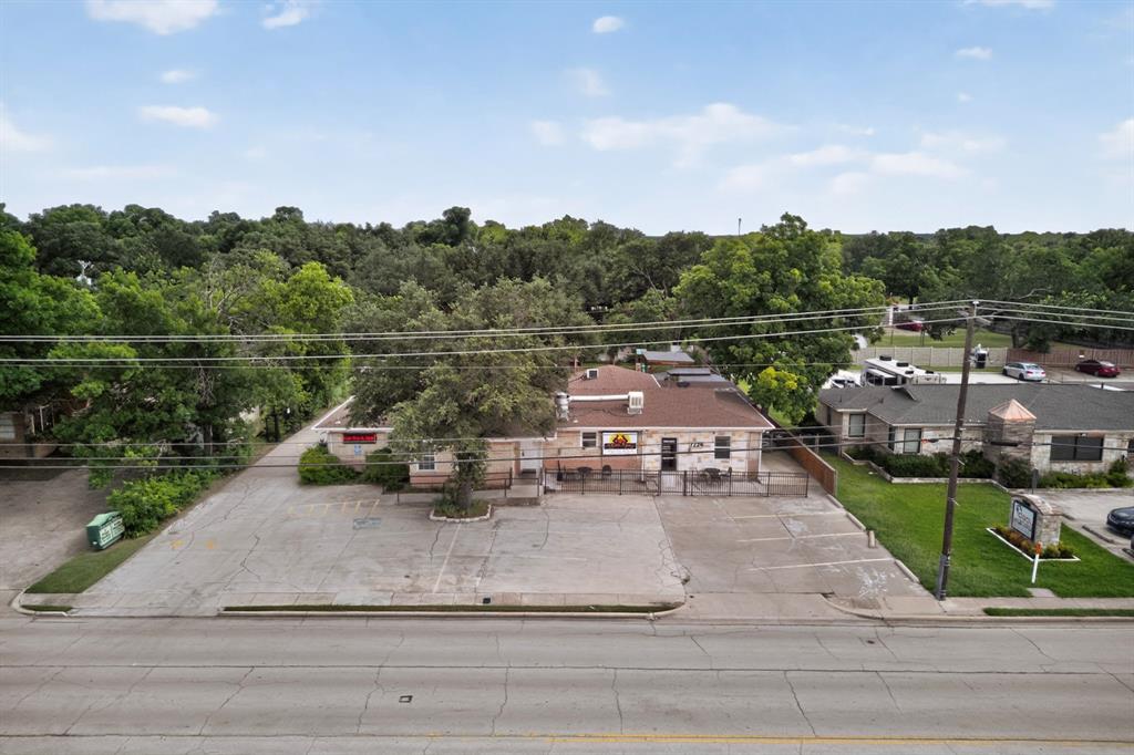 7224 Glenview Drive
