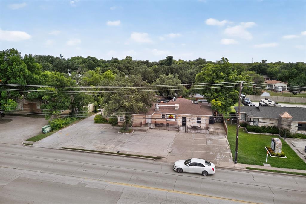 7224 Glenview Drive