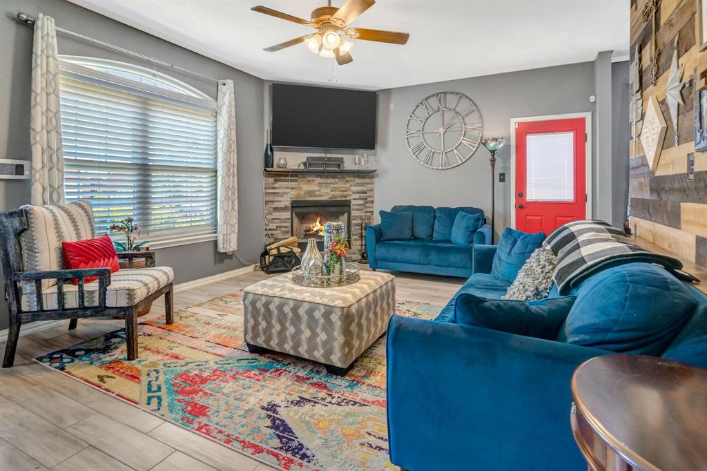 6324 Seal Cove