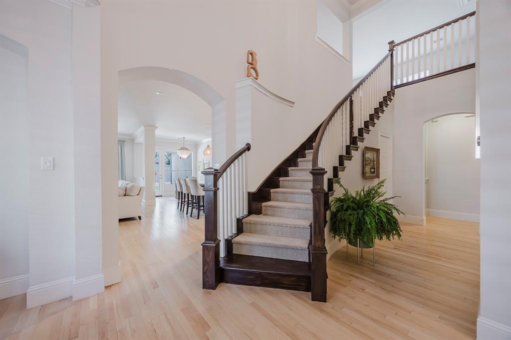 4023 Beechwood Lane