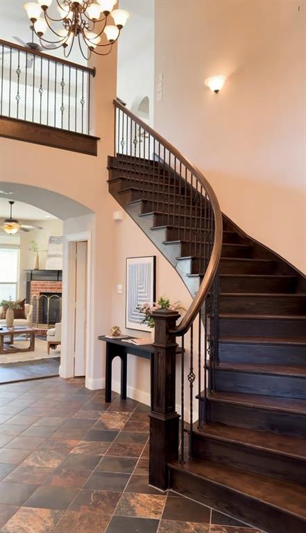 7337 Canadian Drive