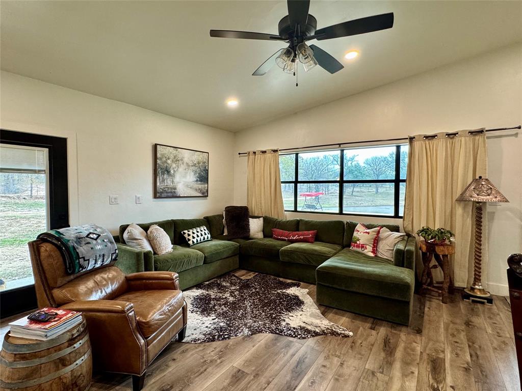 Duffau Creeks Estate - Residential