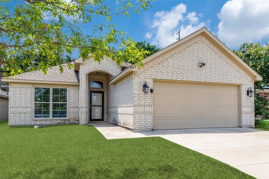 Beautiful home in Victorian Forest Estates. Open floorplan with high ceilings.  Spacious island kitchen with lots of cabinetry situated to overlook the living area. Formal dining in front could serve a multitude of uses.  Granite counters throughout, ceramic floors in the living areas and carpeted bedrooms. Large primary bedroom & bathroom.  Added features include Culligan water filtration system for whole house, reverse osmosis filter under the sink + drinking spigot and a UV filter for the HVAC to remove finer particles in the air.  Washer, dryer & fridge included.