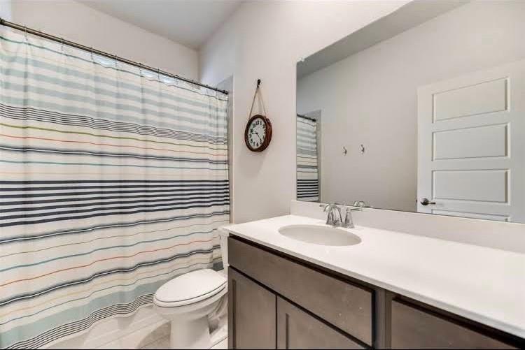 HOMEPLACE AT THE COLUMNS, THE - Residential Lease