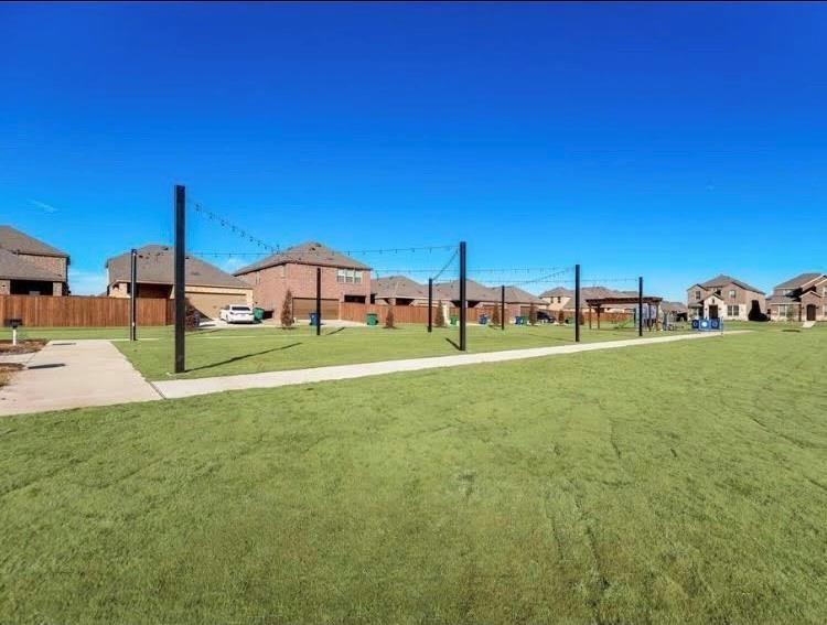 HOMEPLACE AT THE COLUMNS, THE - Residential Lease