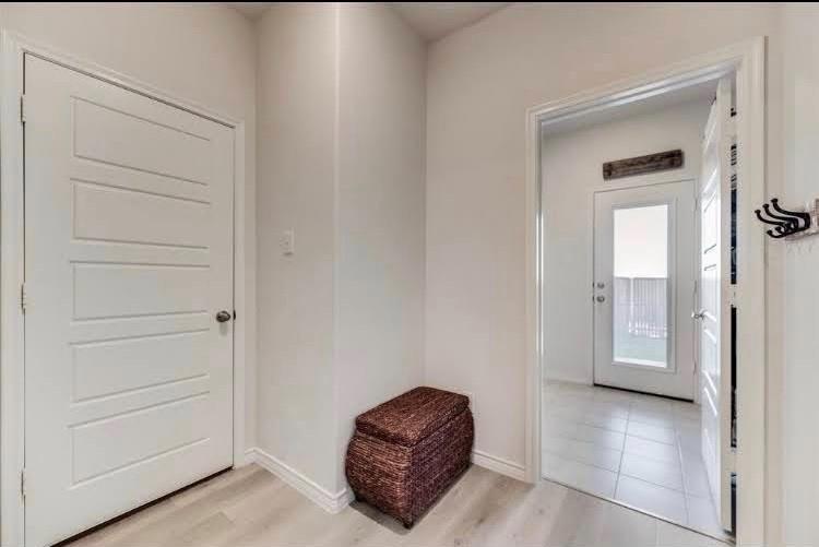 HOMEPLACE AT THE COLUMNS, THE - Residential Lease