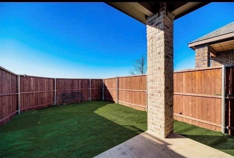 HOMEPLACE AT THE COLUMNS, THE - Residential Lease