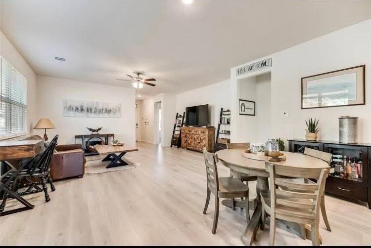 HOMEPLACE AT THE COLUMNS, THE - Residential Lease