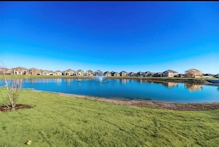 HOMEPLACE AT THE COLUMNS, THE - Residential Lease