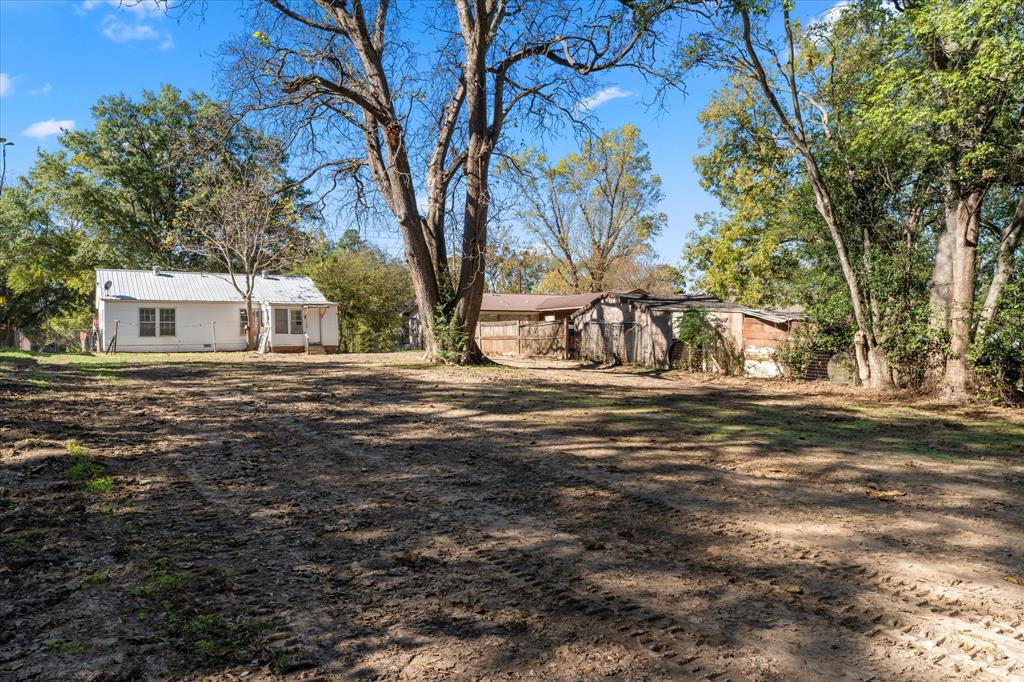 Mount Pleasant, Texas 75455, United States, 2 Bedrooms Bedrooms, ,1 BathroomBathrooms,Residential,Pending,32207