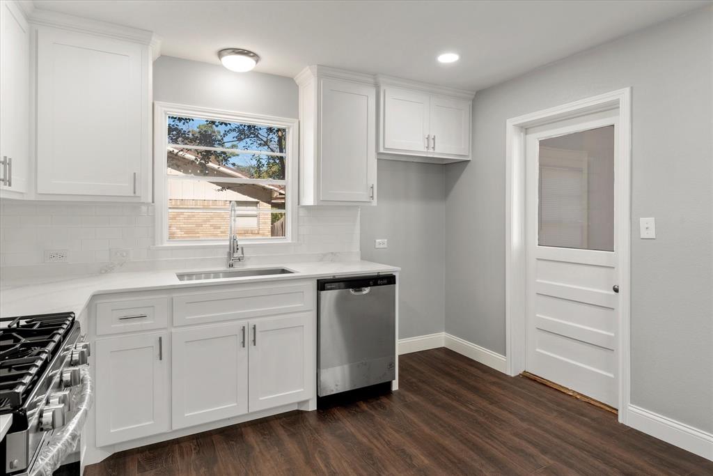 Mount Pleasant, Texas 75455, United States, 2 Bedrooms Bedrooms, ,1 BathroomBathrooms,Residential,Pending,32207