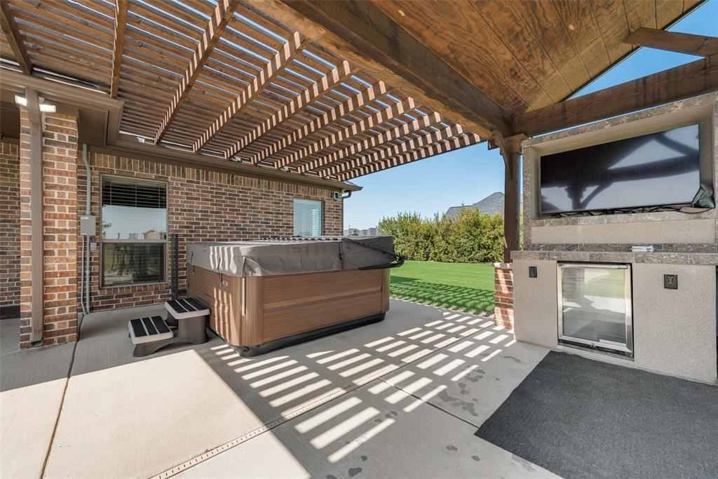 Winners Circle - Residential